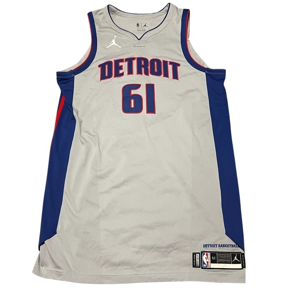 Nike NBA Detroit Pistons Team Issued Authentic Jersey 52+6 Juan Nieves